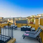 Attico Centro Con Terrazza E Jacuzzi E Parcheggio Privati Appartamento