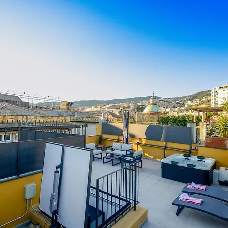Apartman Attico Centro Con Terrazza E Jacuzzi E Parcheggio Privati Genova