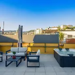 Attico Centro Con Terrazza E Jacuzzi E Parcheggio Privati