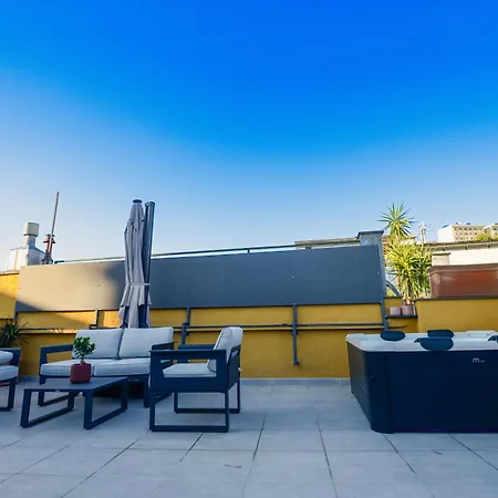 Attico Centro Con Terrazza E Jacuzzi E Parcheggio Privati Genua