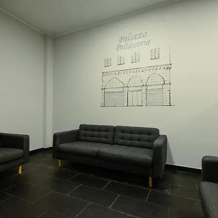 Attico Centro Con Terrazza E Jacuzzi E Parcheggio Privati *