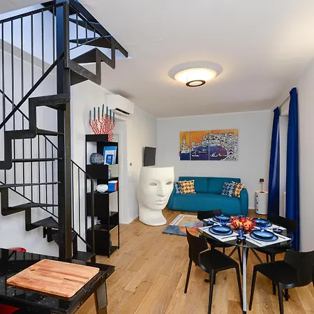 Appartement Attico Centro Con Terrazza E Jacuzzi E Parcheggio Privati Genua