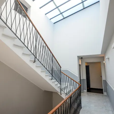 Attico Centro Con Terrazza E Jacuzzi E Parcheggio Privati Appartement Genua