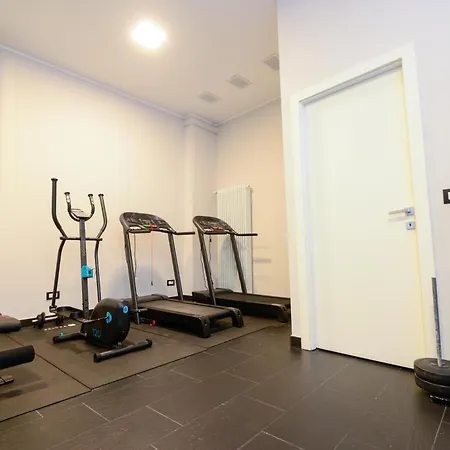 Attico Centro Con Terrazza E Jacuzzi E Parcheggio Privati 公寓