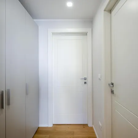 Attico Centro Con Terrazza E Jacuzzi E Parcheggio Privati 公寓