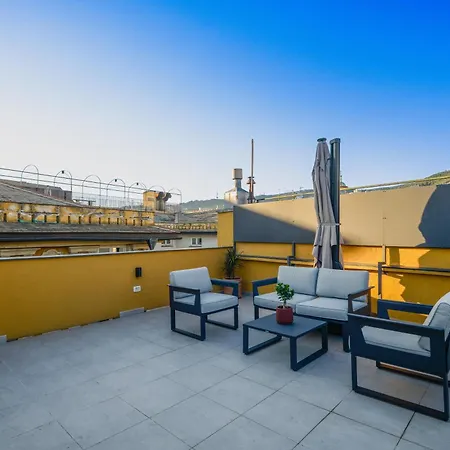 Attico Centro Con Terrazza E Jacuzzi E Parcheggio Privati * 热那亚